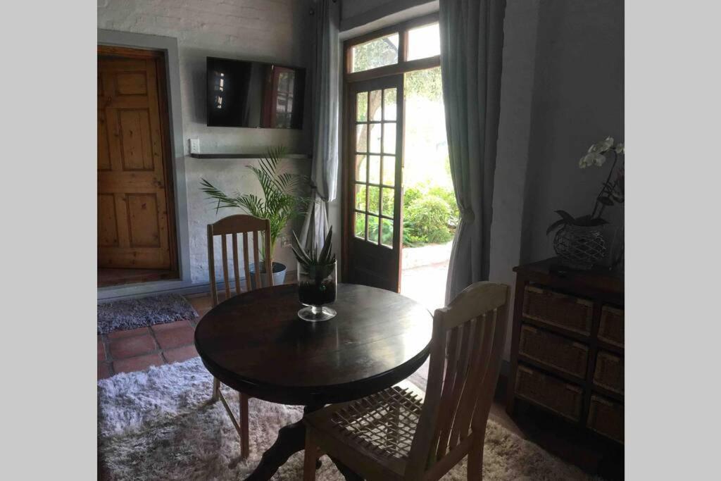 Protea Studio Franschhoek Central Luaran gambar